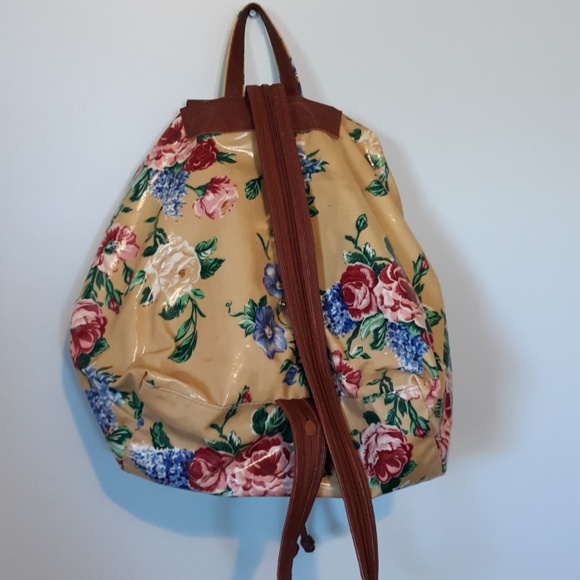 Floral Backpack - Picture 4 of 5